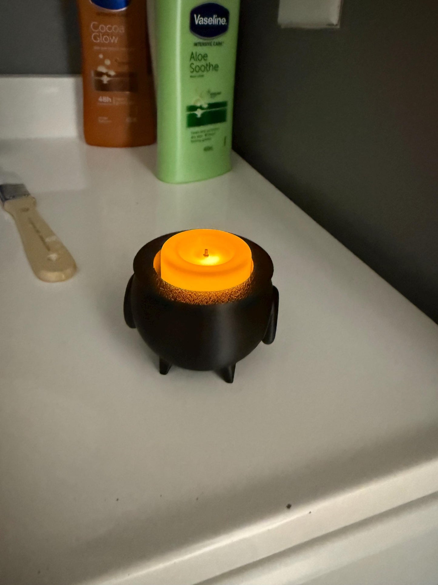Cauldron Tea Light Holder