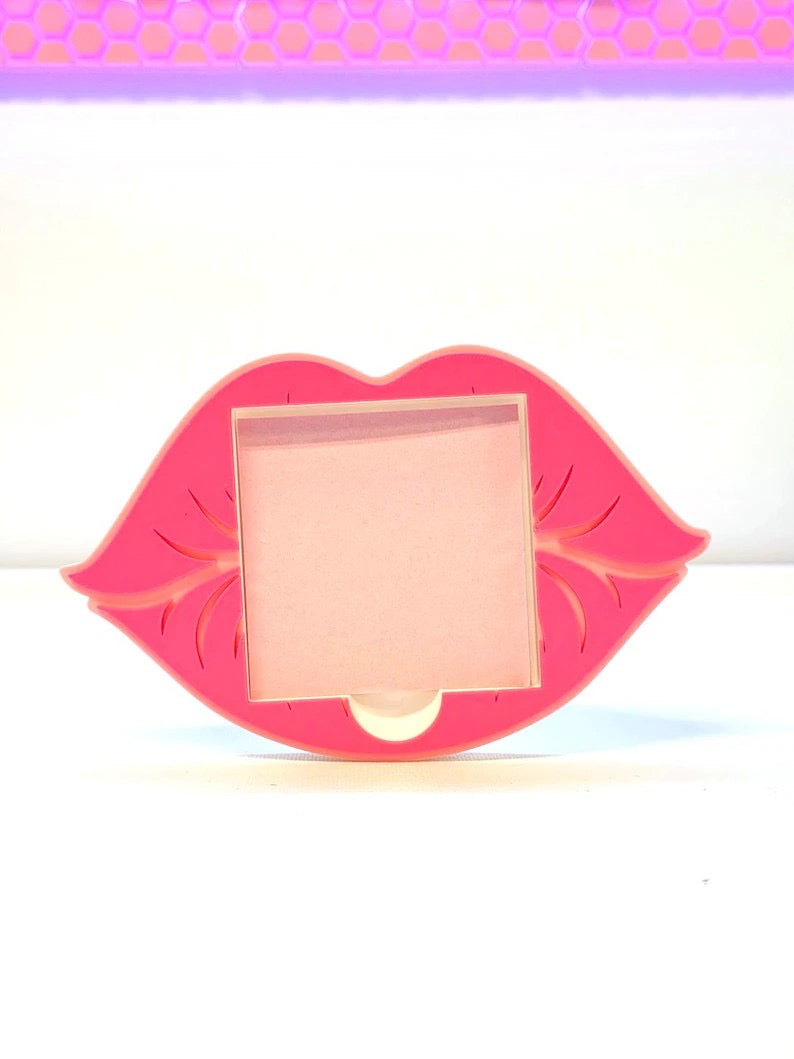 Lips Sticky Note Holder
