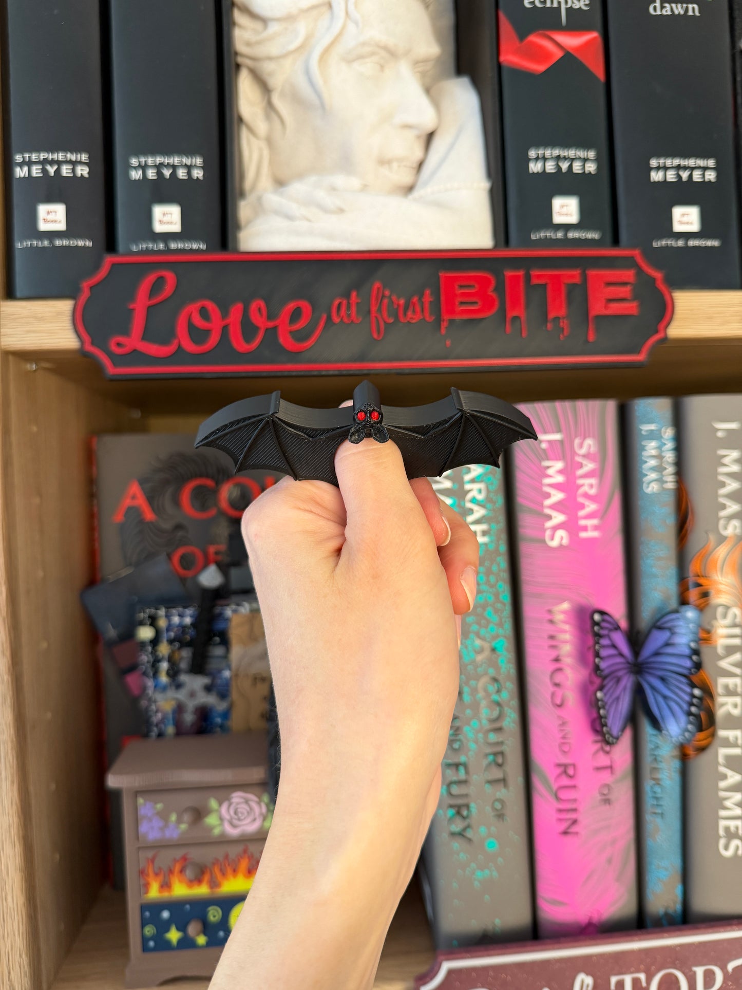 Bat Thumb Page Holders