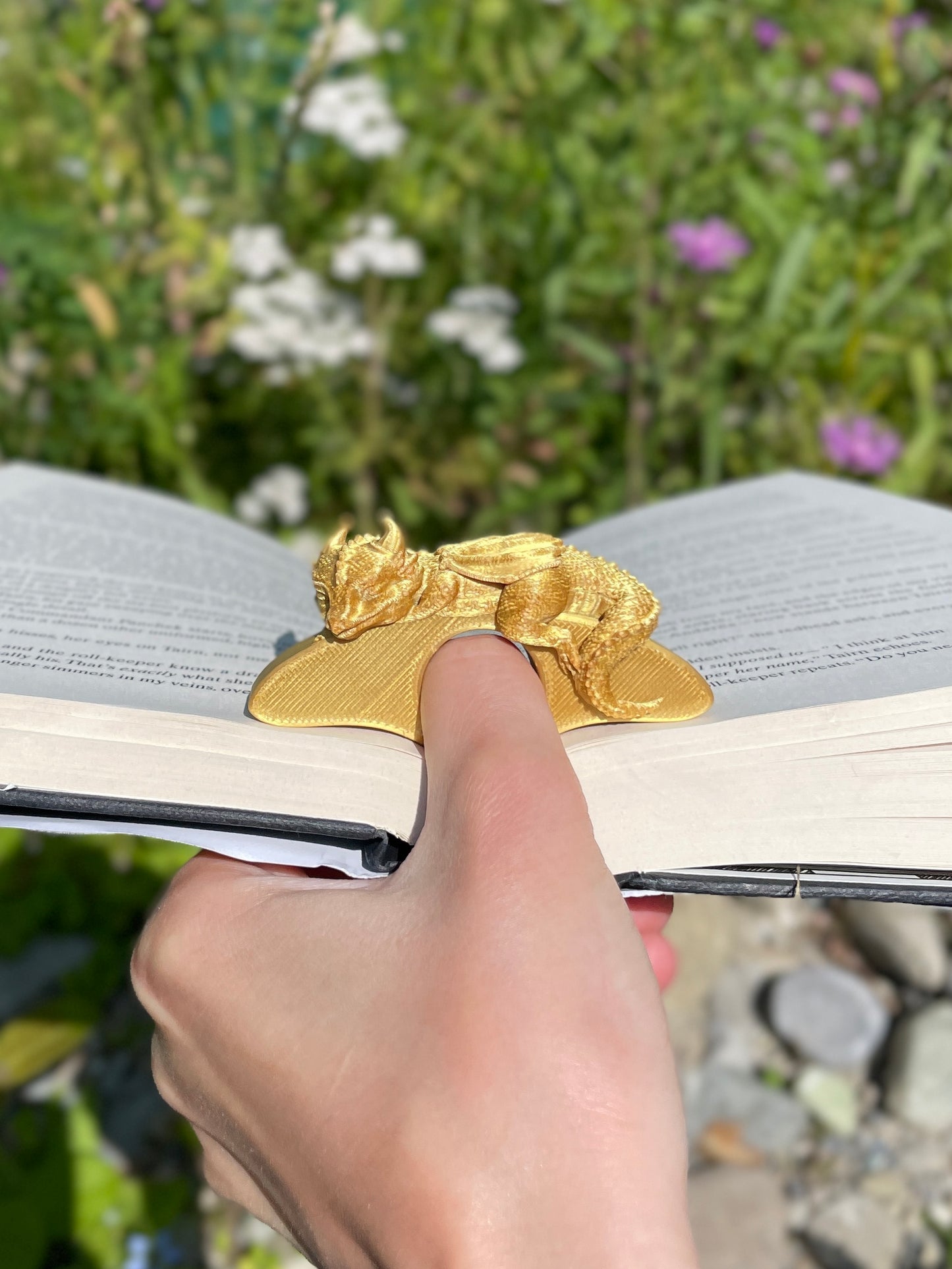Train Thumb Page Holders