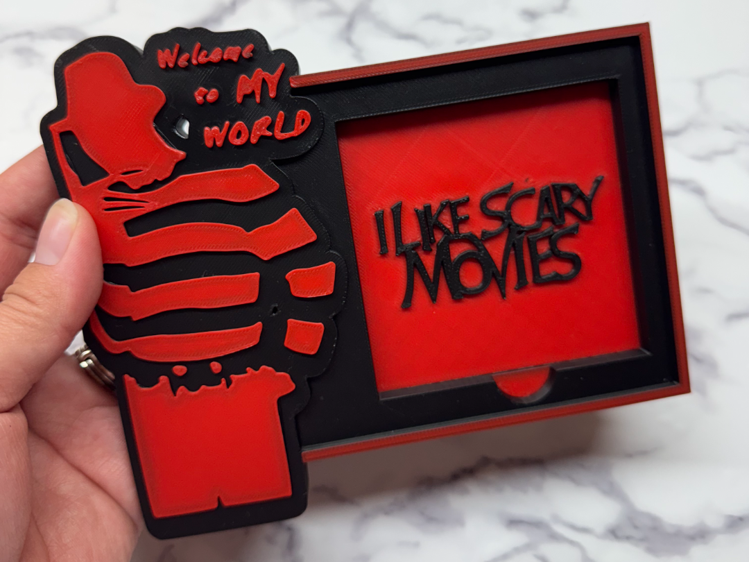 Freddy Sticky Note Holder