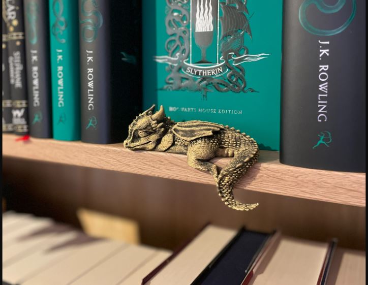 Dragon Shelf Sitter