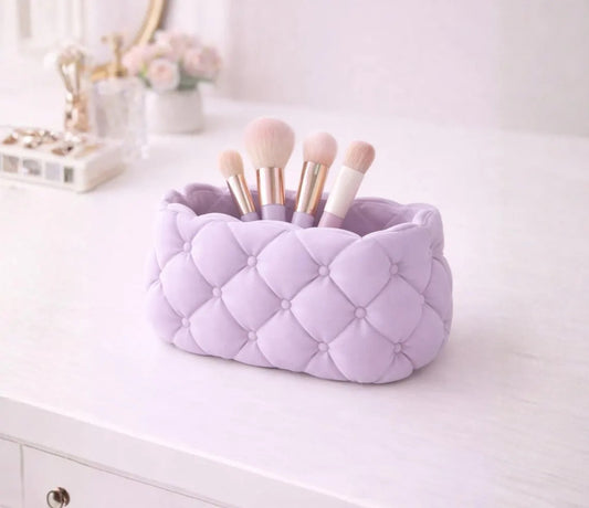 Oval Quilted Organizer
