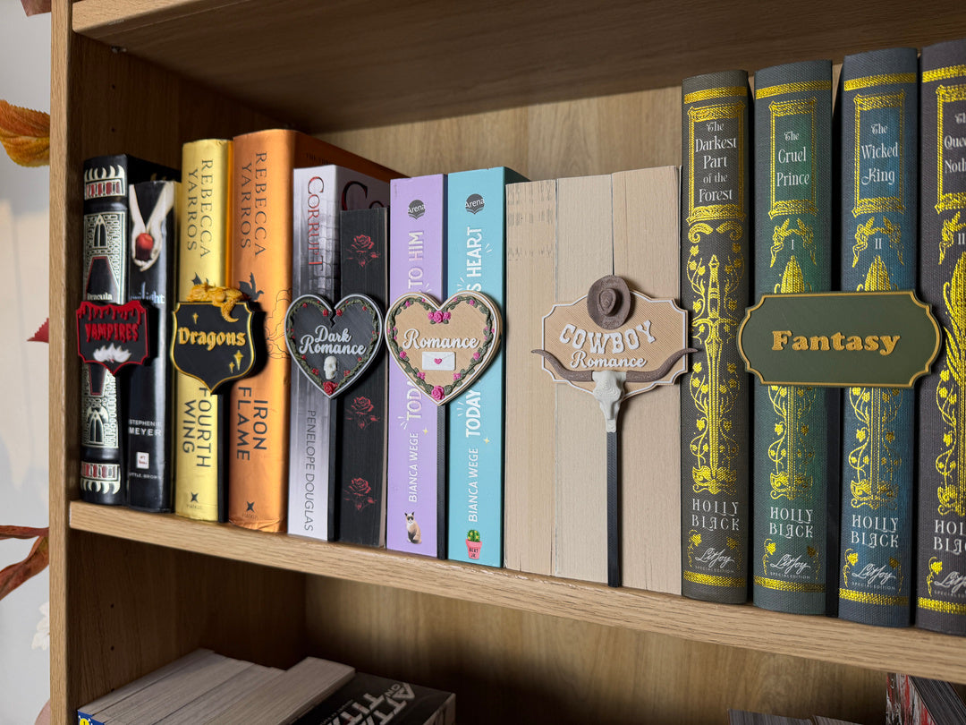 Thriller Small Bookshelf Sign